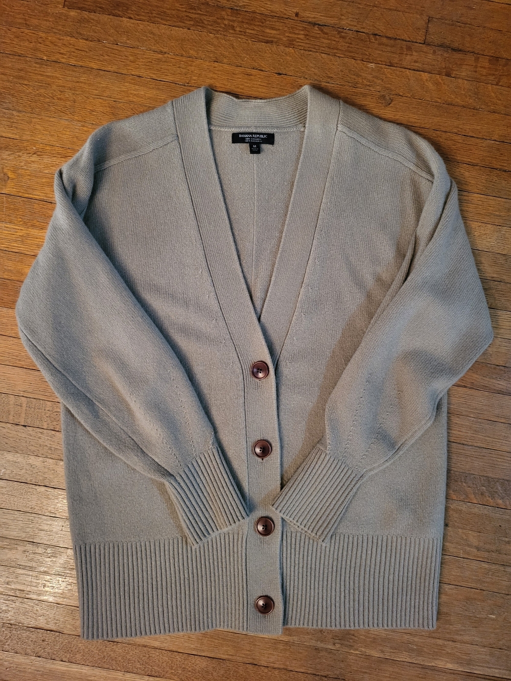 Banana Republic 100 % Cashmere Brown V-Neck Button Cardigan